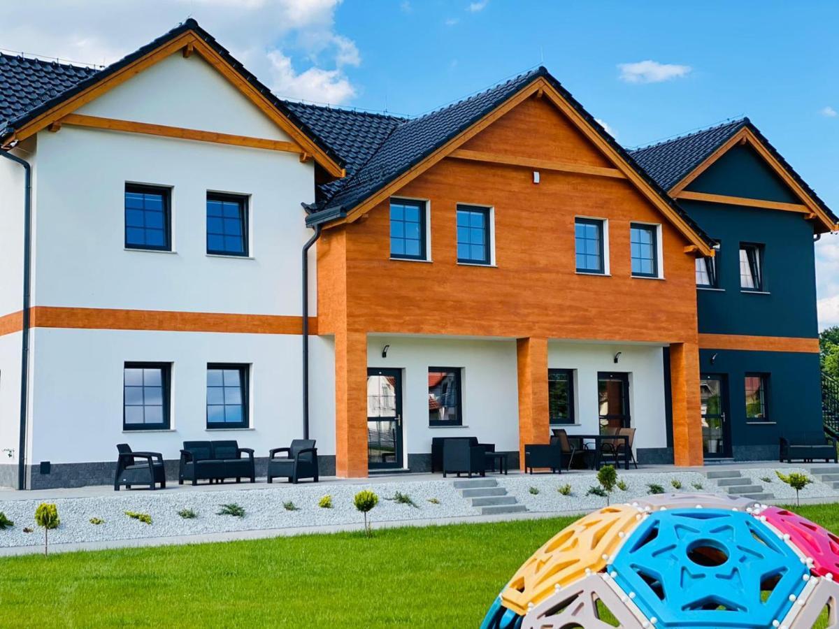 Wonder Home - Apartamenty Halo Karkonosze Z Ogrodem, Sezonowym Basenem, Placem Zabaw I Widokiem Na Sniezke - Zlokalizowane Blisko Karpacza Mysłakowice Exterior foto